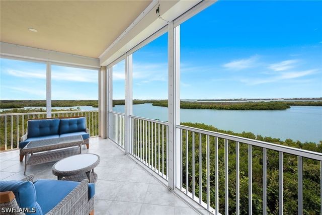 337 Vintage Bay DR D25, Marco Island, FL 34145