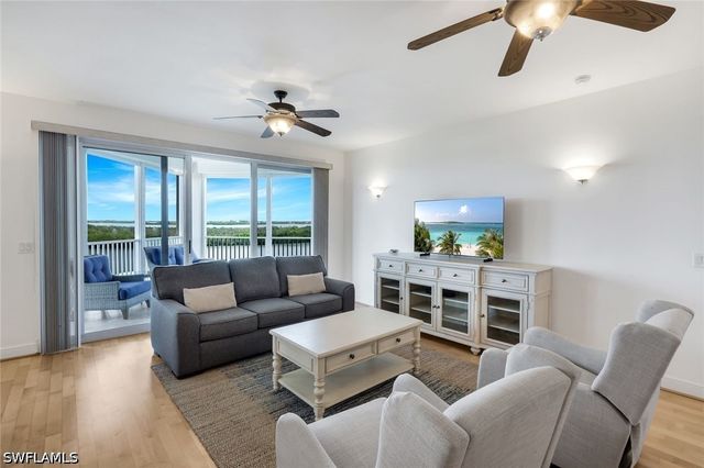337 Vintage Bay DR D25, Marco Island, FL 34145