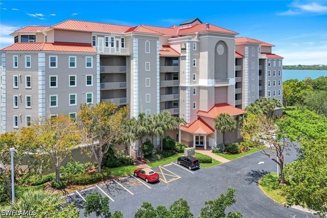 337 Vintage Bay DR D25, Marco Island, FL 34145
