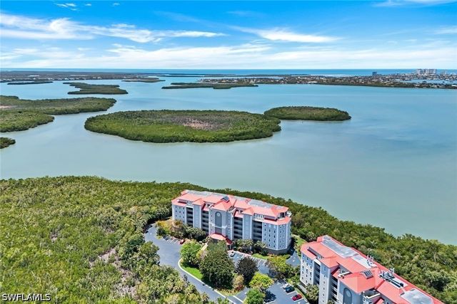 337 Vintage Bay DR D25, Marco Island, FL 34145