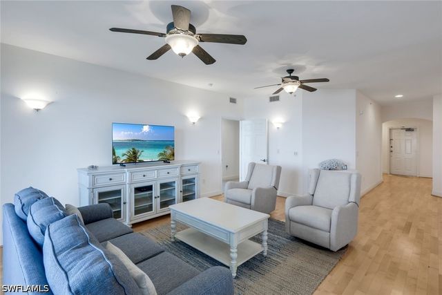 337 Vintage Bay DR D25, Marco Island, FL 34145
