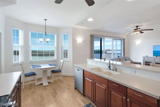 337 Vintage Bay DR D25, Marco Island, FL 34145