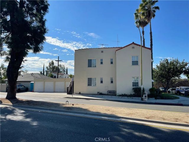630 Naranja Drive, Glendale, CA 91206