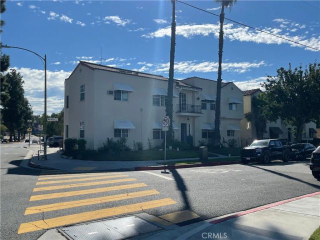 630 Naranja Drive, Glendale, CA 91206