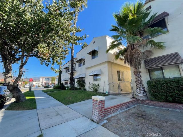 630 Naranja Drive, Glendale, CA 91206