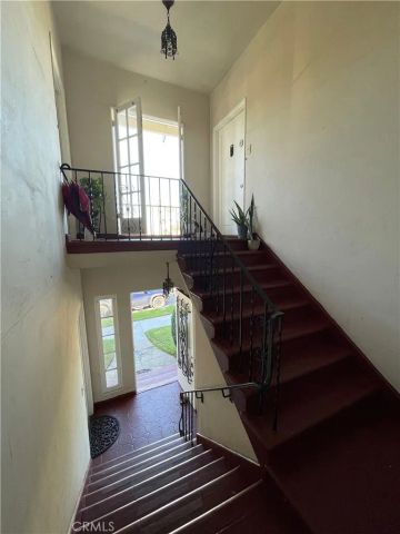 630 Naranja Drive, Glendale, CA 91206