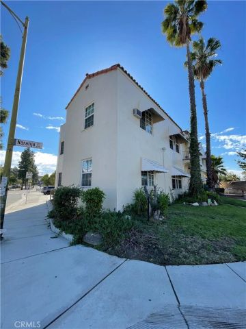 630 Naranja Drive, Glendale, CA 91206