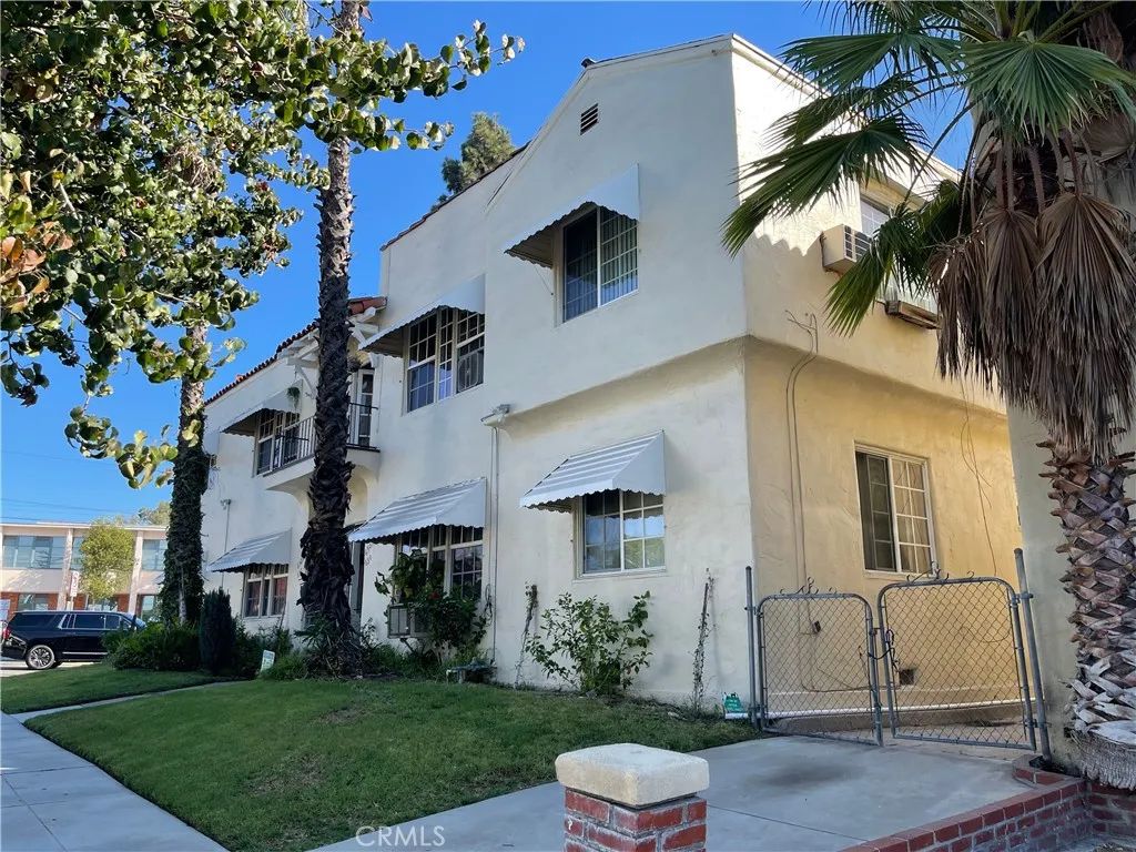 630 Naranja Drive, Glendale, CA 91206