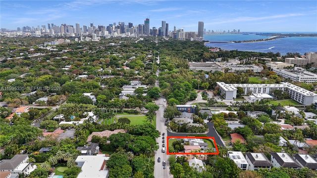 1630 S Bayshore Dr, Miami, FL 33133