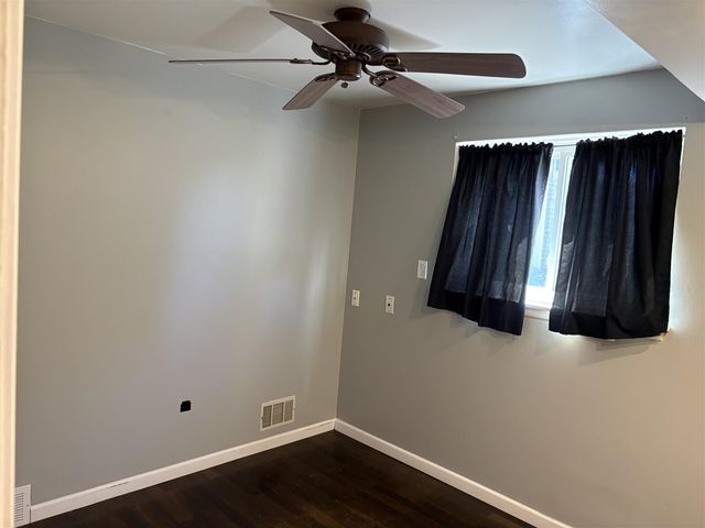 1880 S Globe Street, Westland, MI 48186