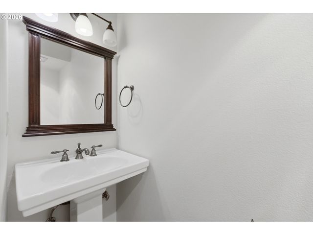 3473 Sw Barbur Blvd 10, Portland, OR 97239