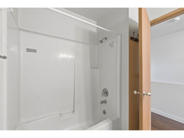 3473 Sw Barbur Blvd 10, Portland, OR 97239