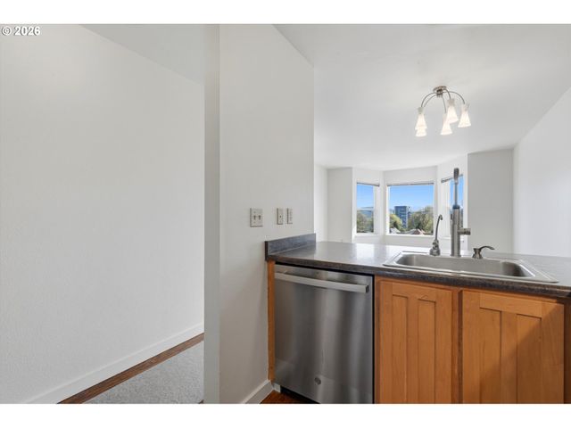 3473 Sw Barbur Blvd 10, Portland, OR 97239