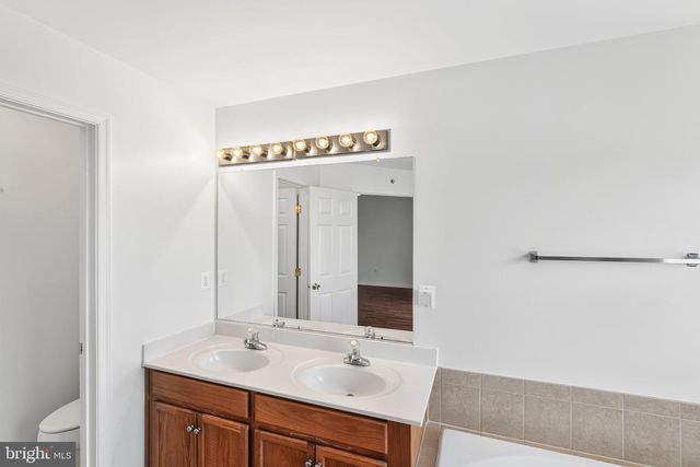 15541 JOHN DISKIN CIR, Woodbridge, VA 22191