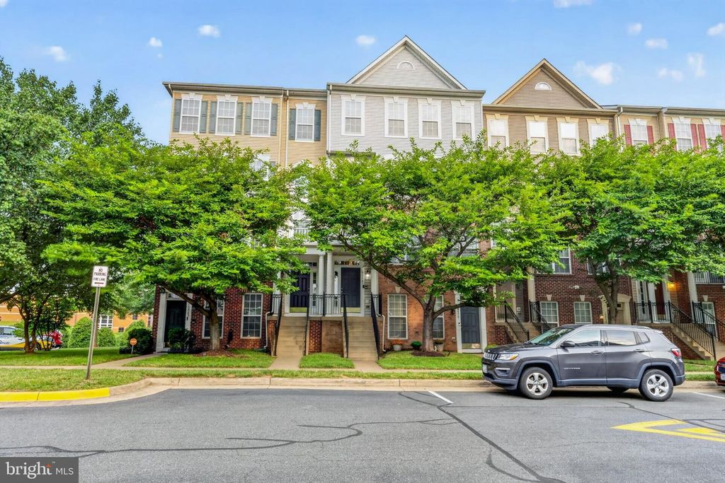 15541 JOHN DISKIN CIR, Woodbridge, VA 22191