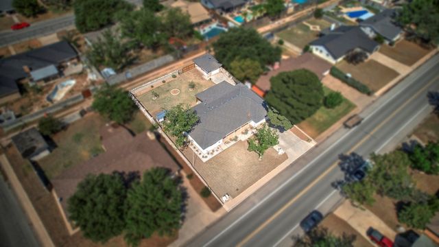 2103 Ward St, Midland, TX 79705