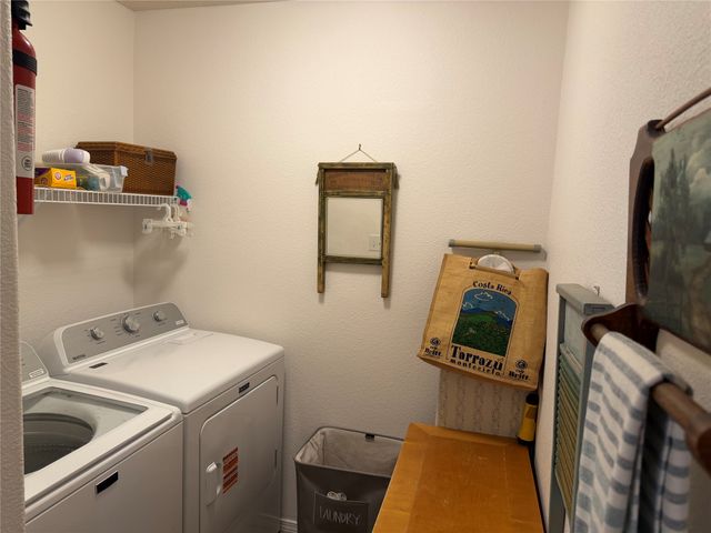 4210 Luz De Estrella, Santa Fe, NM 87507