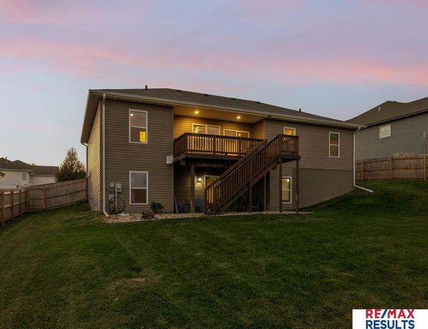 703 S 16 Street, Fort Calhoun, NE 68023