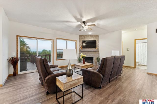 703 S 16 Street, Fort Calhoun, NE 68023