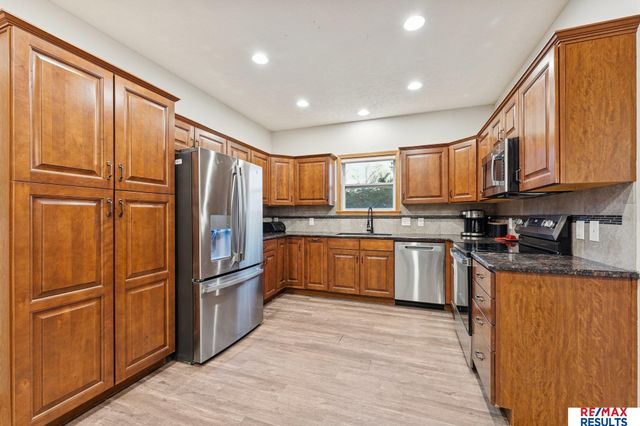 703 S 16 Street, Fort Calhoun, NE 68023