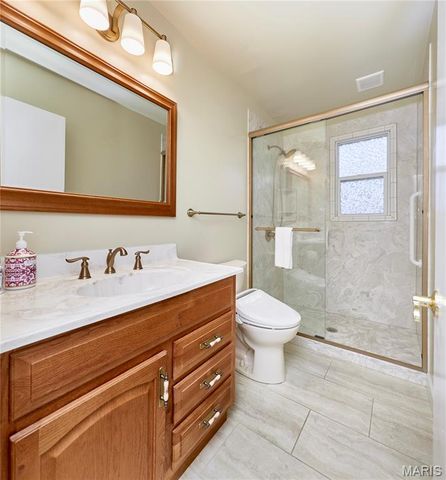 15648 Sugarridge Court, Chesterfield, MO 63017