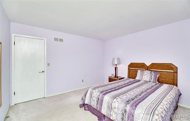 15648 Sugarridge Court, Chesterfield, MO 63017