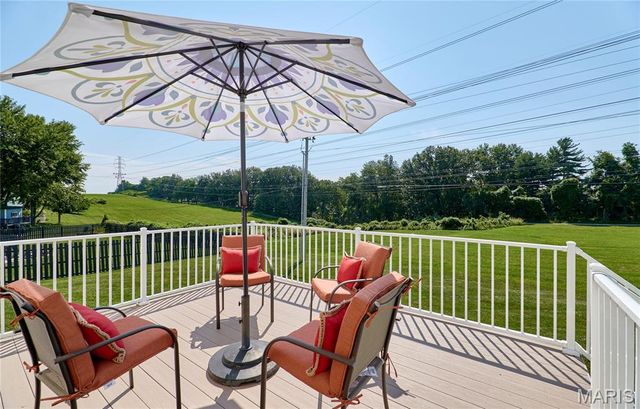 15648 Sugarridge Court, Chesterfield, MO 63017