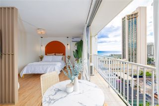2427 Kuhio Avenue 1605, Honolulu, HI 96815