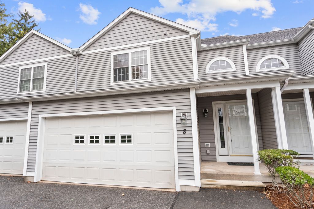 8 Canoe Birch Court 8, Berlin, CT 06037