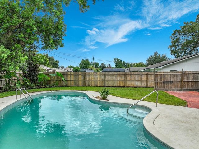 411 MONTICELLO DRIVE, Altamonte Springs, FL 32701