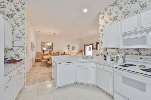 2308 BROOKFIELD GREENS CIRCLE, Sun City Center, FL 33573