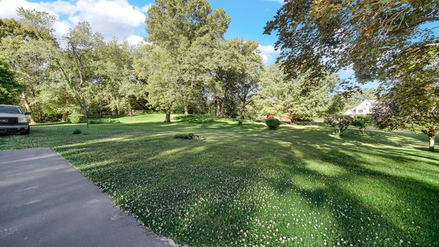 6168 W 370 N, La Porte, IN 46350