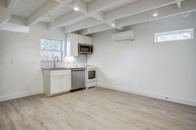 7407 Rusk Street A, Houston, TX 77011