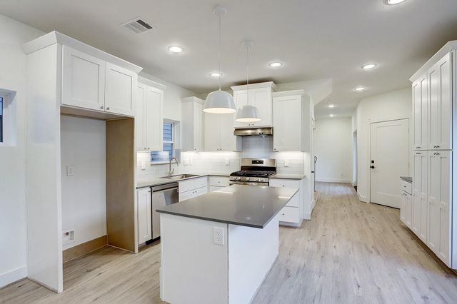 7407 Rusk Street A, Houston, TX 77011