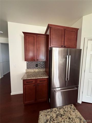 520 Longfellow Drive, O'fallon, IL 62269