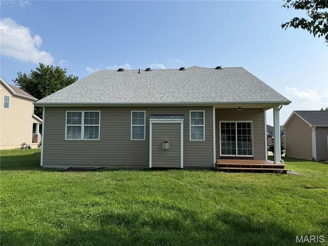 520 Longfellow Drive, O'fallon, IL 62269