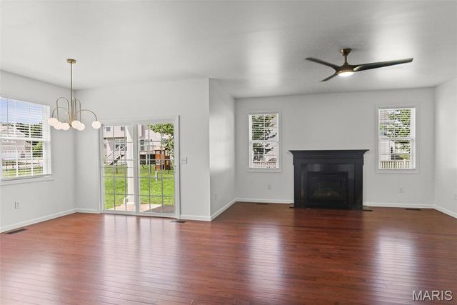520 Longfellow Drive, O'fallon, IL 62269