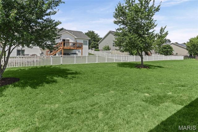 520 Longfellow Drive, O'fallon, IL 62269