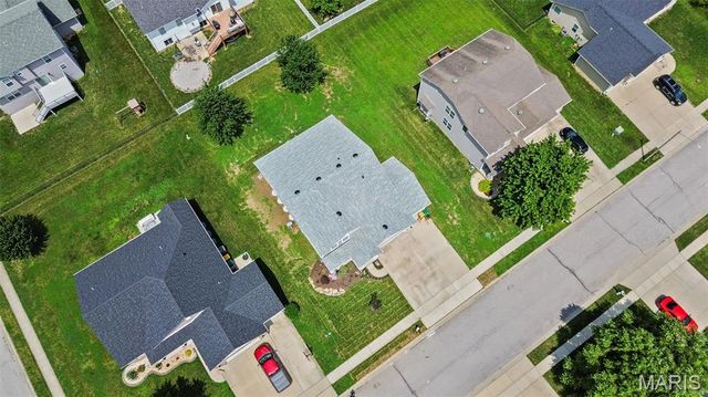 520 Longfellow Drive, O'fallon, IL 62269