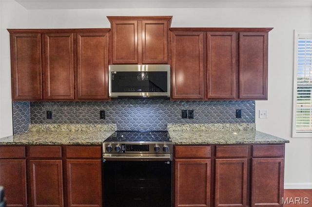 520 Longfellow Drive, O'fallon, IL 62269