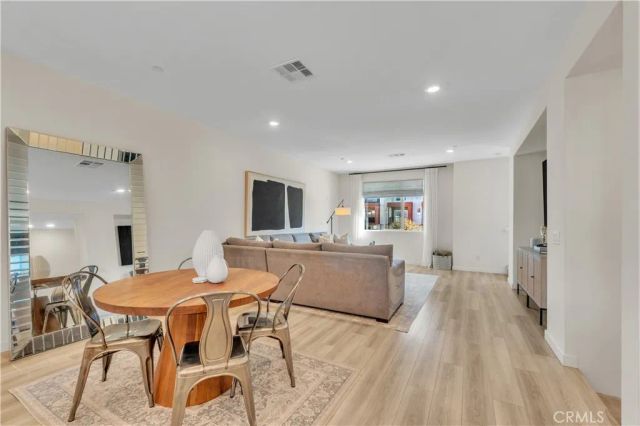 27582 Manzanita Way, Valencia, CA 91381