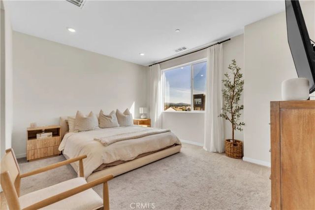 27582 Manzanita Way, Valencia, CA 91381