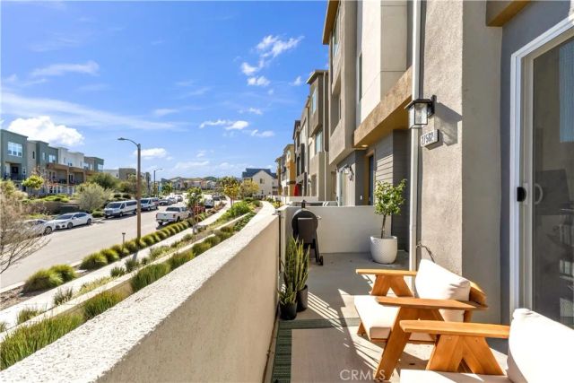 27582 Manzanita Way, Valencia, CA 91381