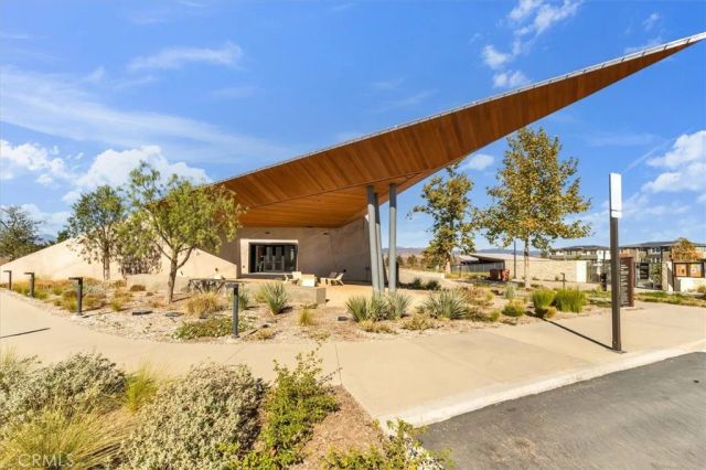 27582 Manzanita Way, Valencia, CA 91381