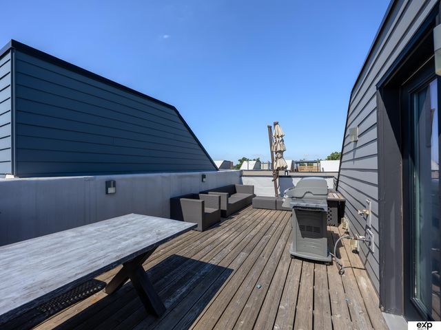 1205 S 10th Court, Omaha, NE 68108