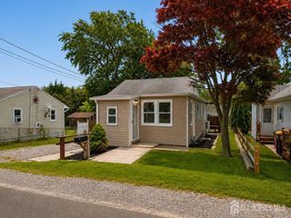 617 Greenwood Avenue, Old Bridge, NJ 08879