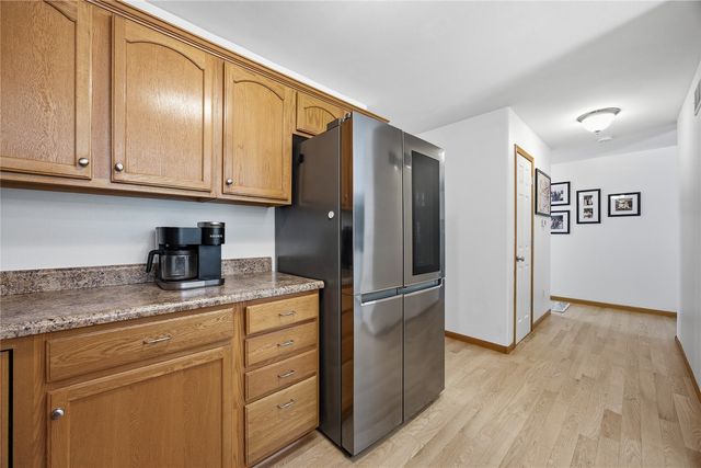 452 N Mckenzie Lane, North Liberty, IA 52317