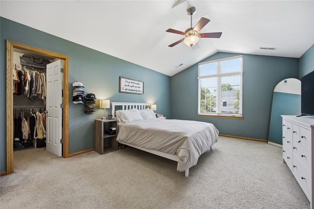 452 N Mckenzie Lane, North Liberty, IA 52317