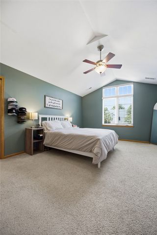 452 N Mckenzie Lane, North Liberty, IA 52317