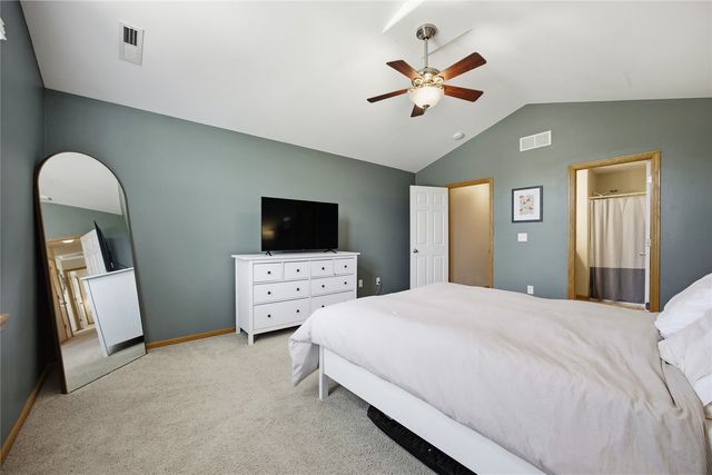 452 N Mckenzie Lane, North Liberty, IA 52317